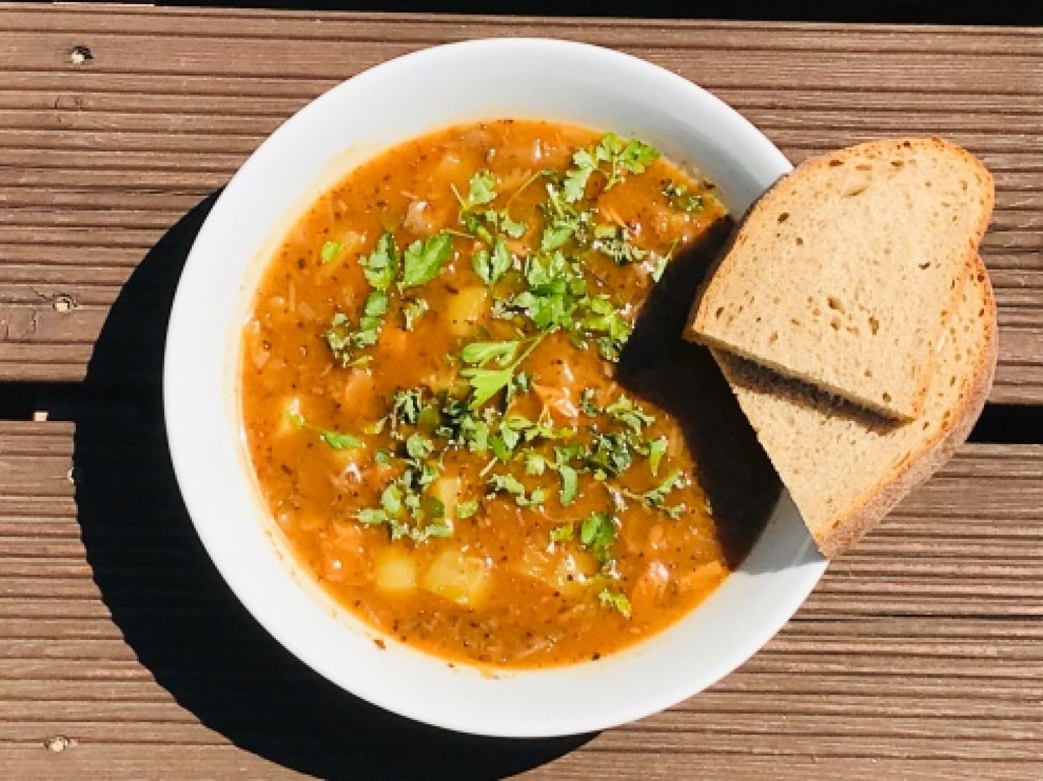 Gulášová polévka z hlívy ústřičné